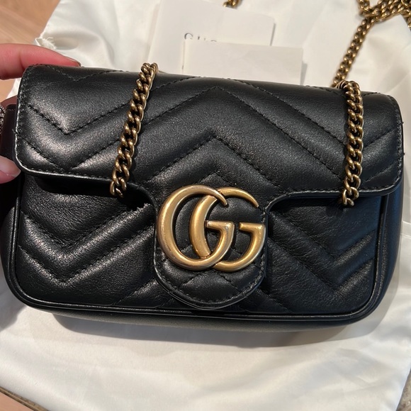 (SOLD) Gucci mini GGMarmont Bag - Picture 1 of 17